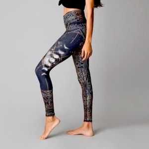 Rare NIYAMA SOL Blue Moon (Phase) Elements Barefoot Leggings S